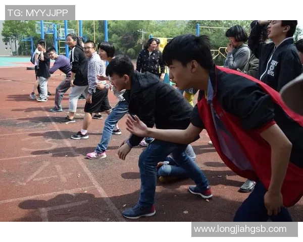 南京羽毛球队奋勇拼搏的荣耀之路与邀请赛精彩瞬间回顾